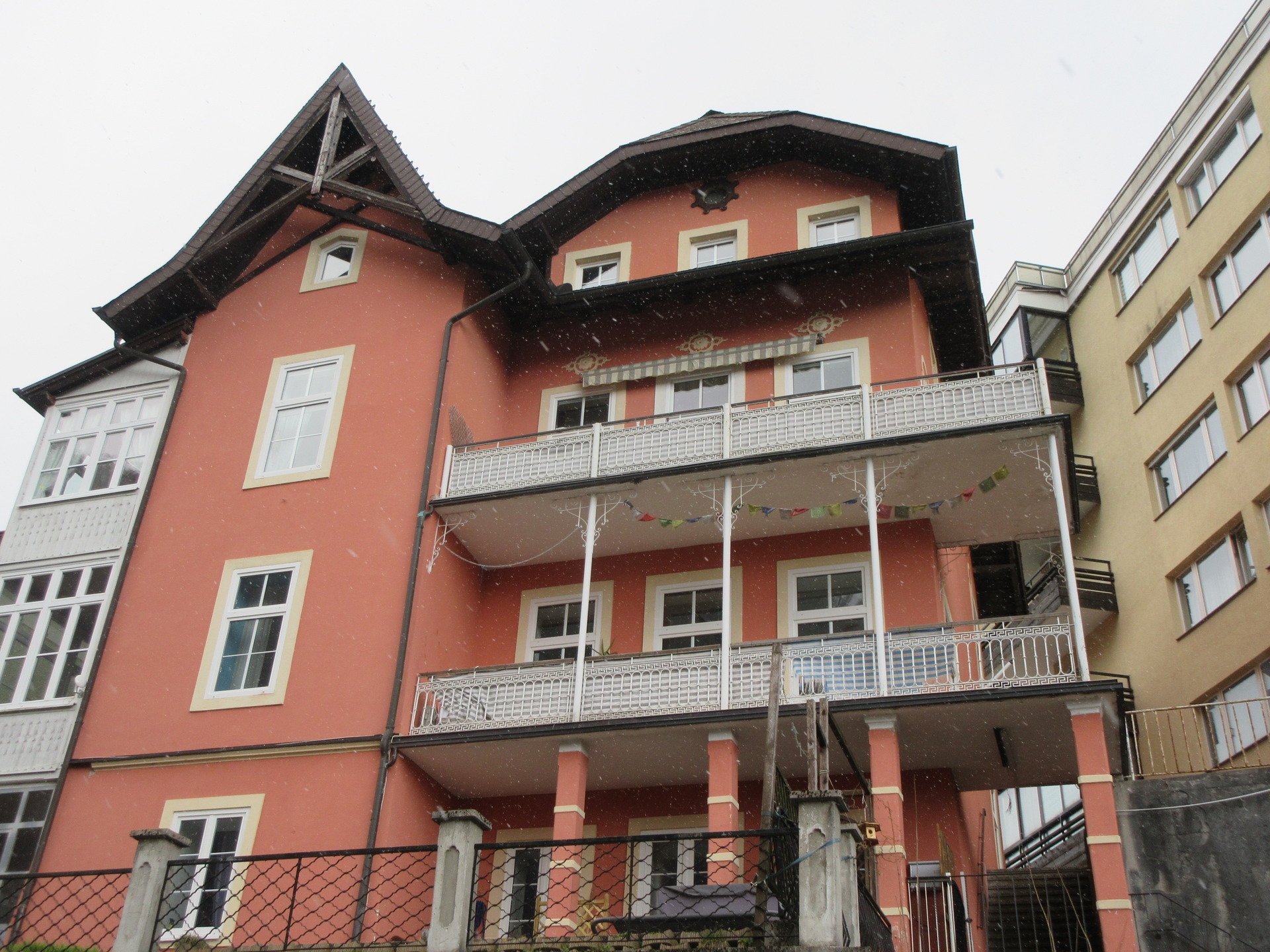 Alexander Girardi-Villa