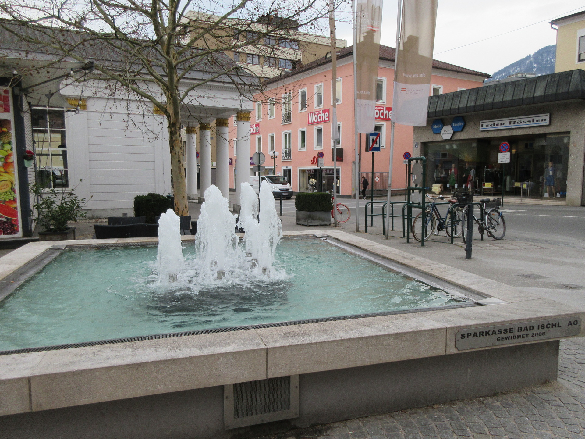 Sparkassen Bank Fountain