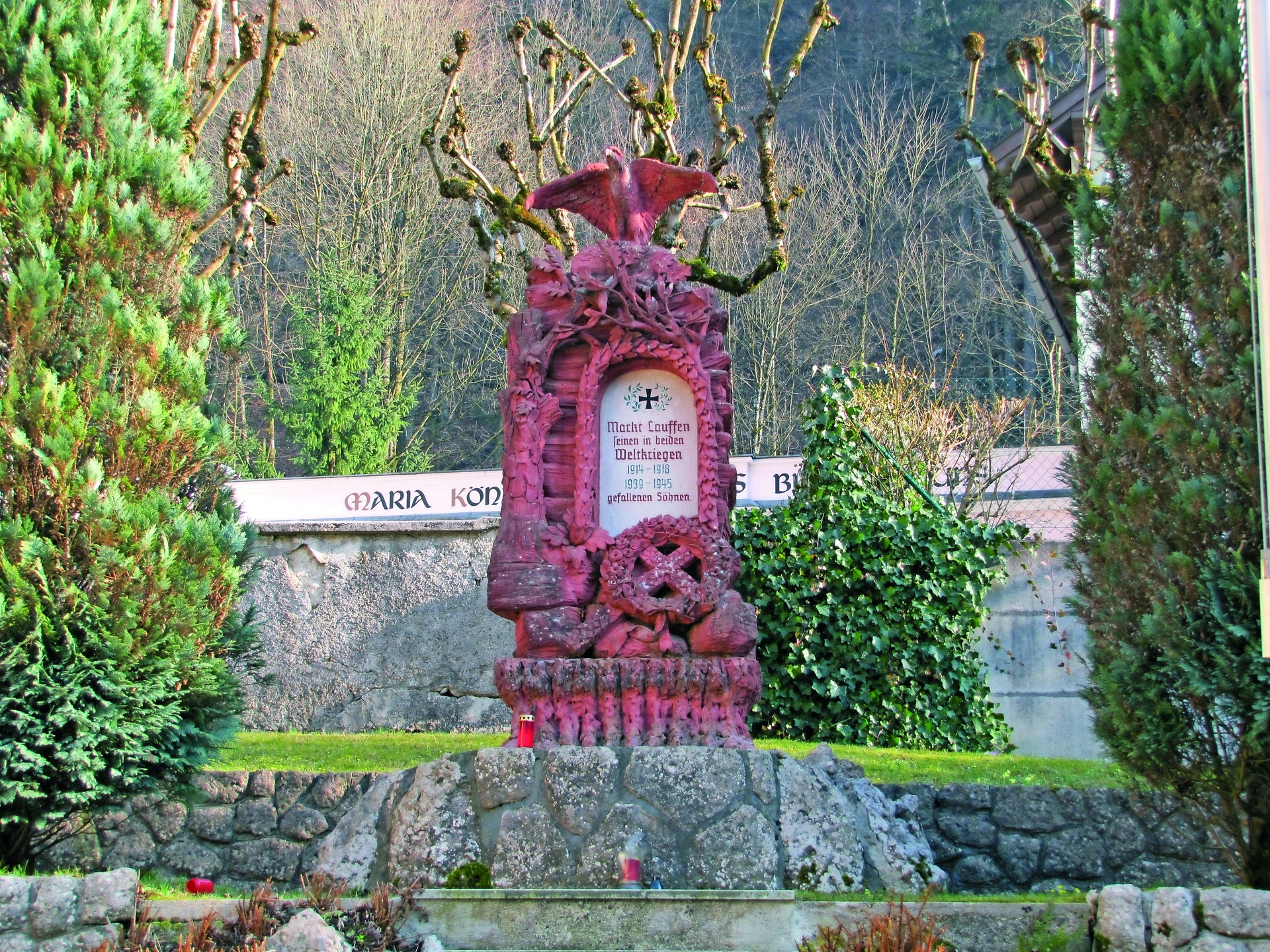 War memorial on the church square