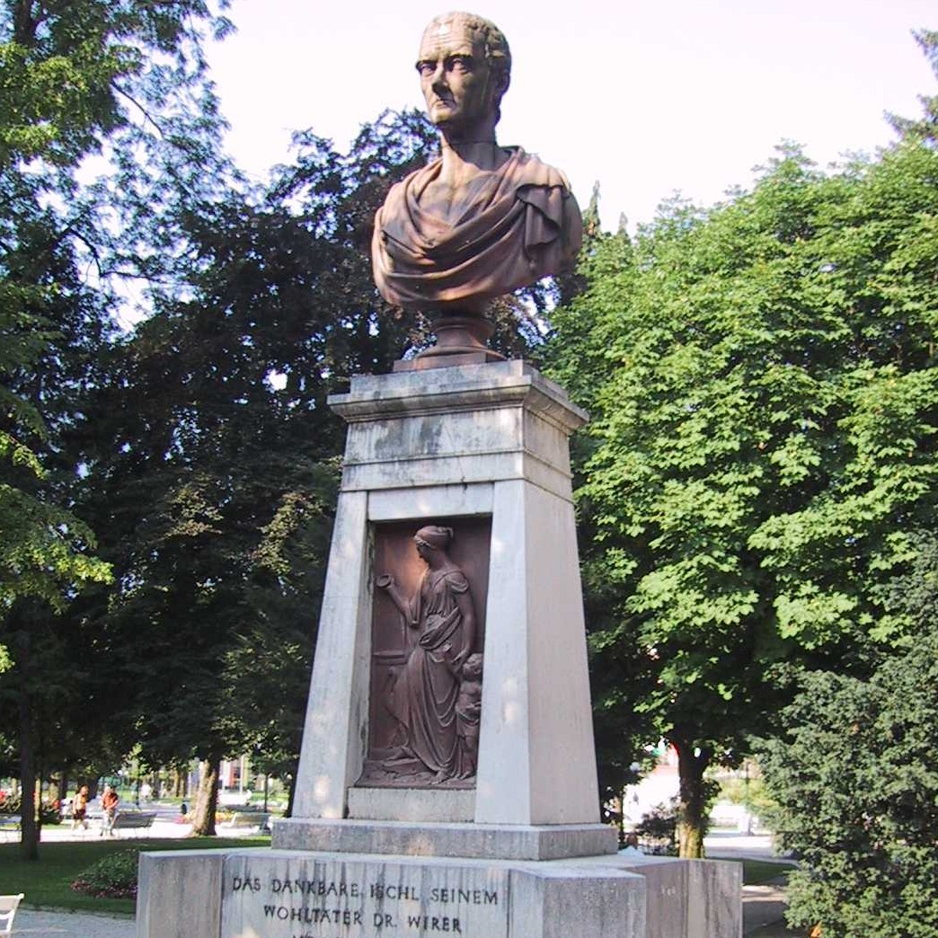 Wirer Monument in Kurpark Garden