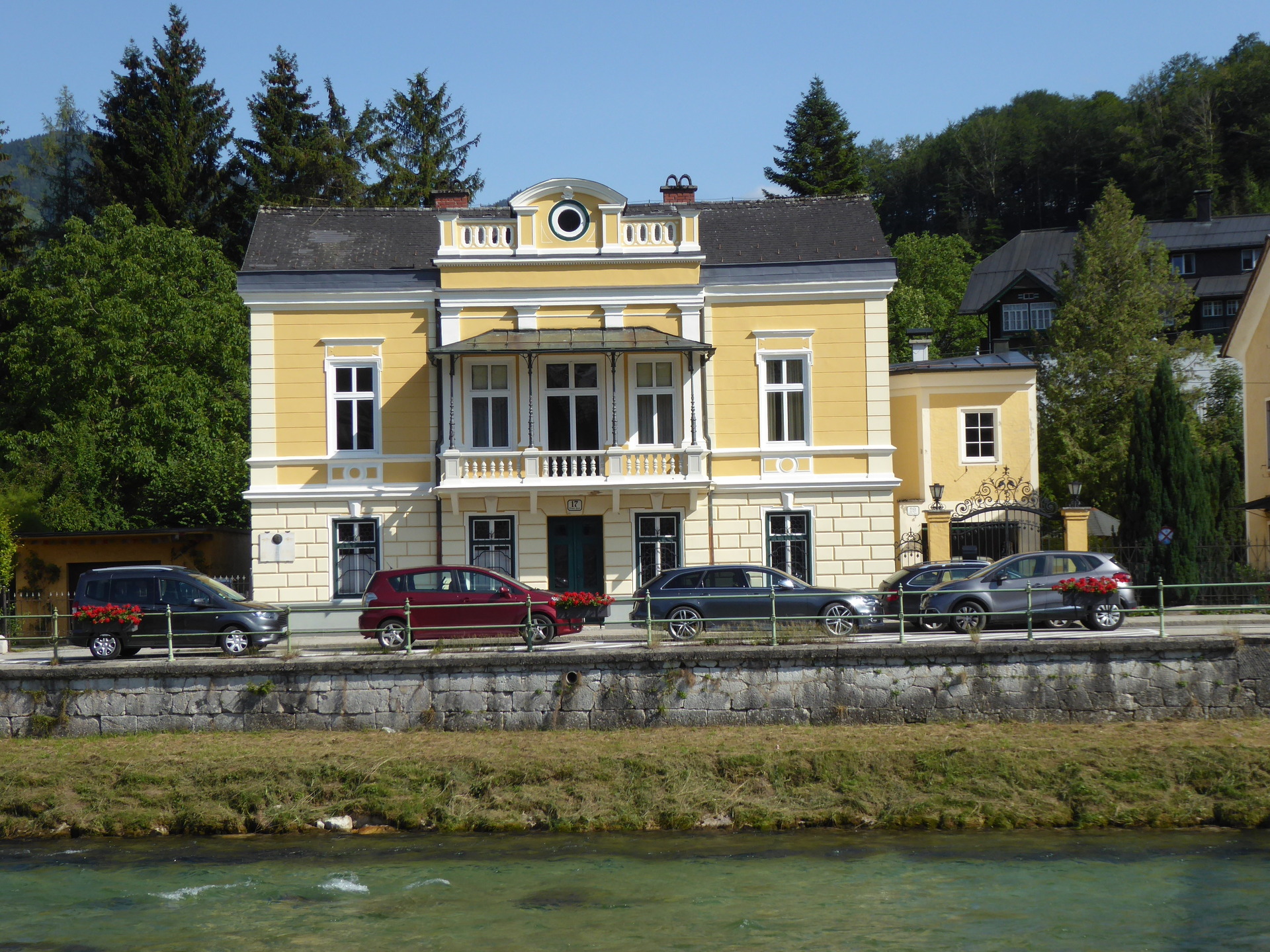 Max Tauber Villa