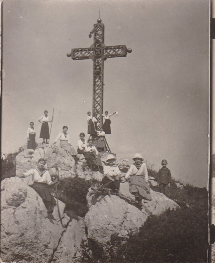Historical recording around 1920
