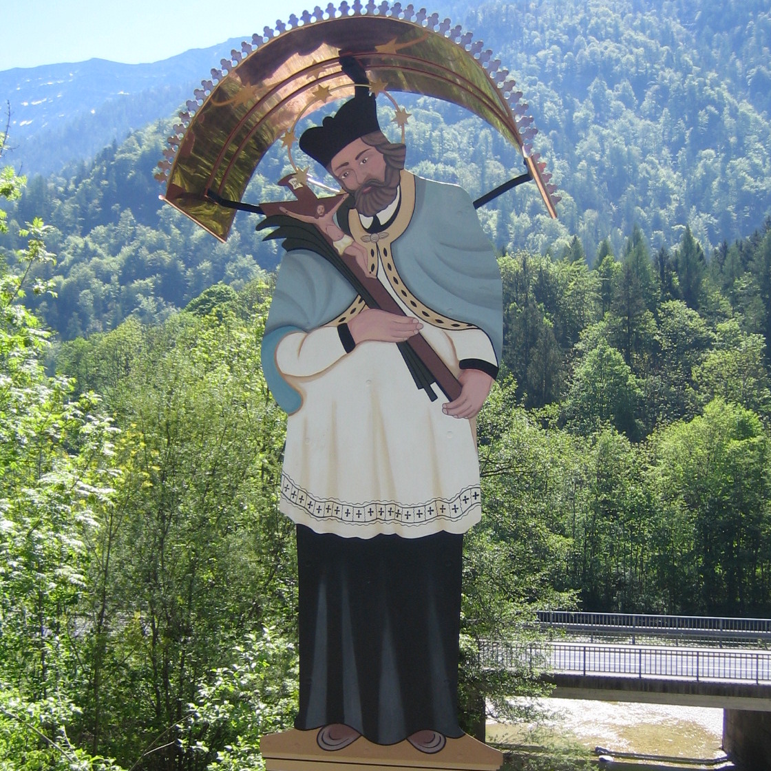 Blechschnittfigur des Hl. Johannes-Nepomuk
