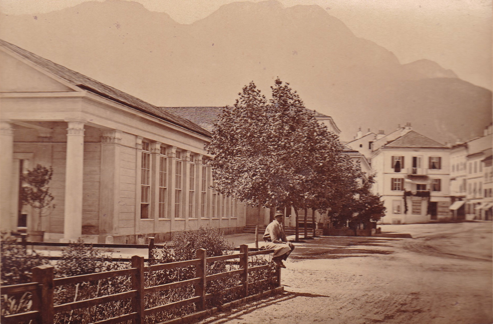Trinkhalle aus Richtung Postgebäude